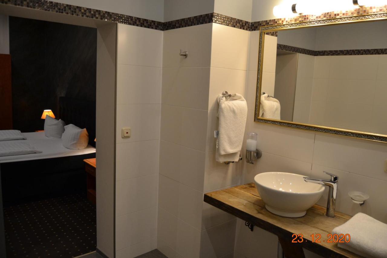 โรงแรมไซล์ Frankfurt am Main ภายนอก รูปภาพ